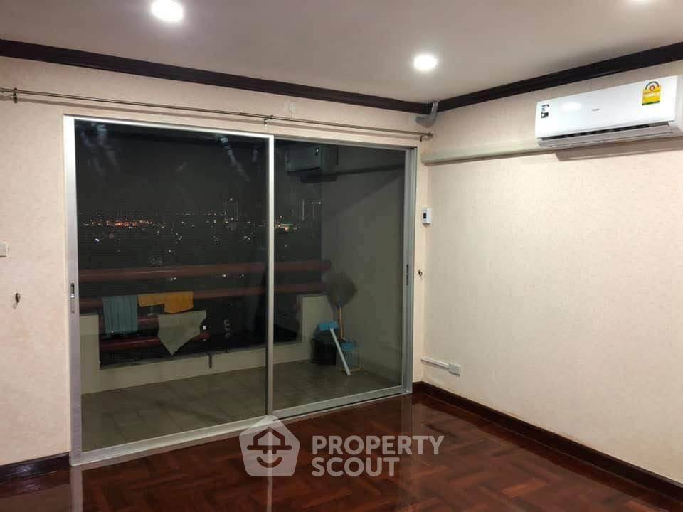 รูป คอนโด 1 ห้องนอน Master View Executive Place ชั้น 15 ใกล้ BTS กรุงธนบุรี (ID 2354267) - รูปที่ 10/19