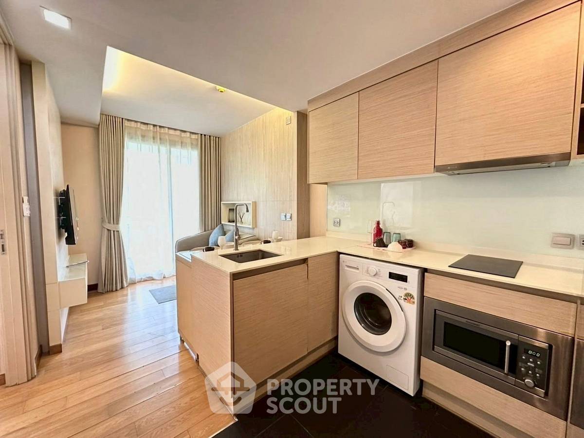 picture 1-BR Condo at Via Botani near BTS Phrom Phong (ID 2798005) - 13/14