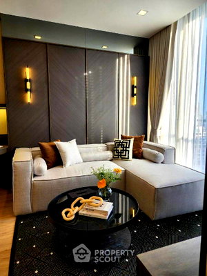 Condos for rent : High-Floor 1-BR (41 Sqm) Noble State 39 near BTS Phrom Phong (ID 1973197)