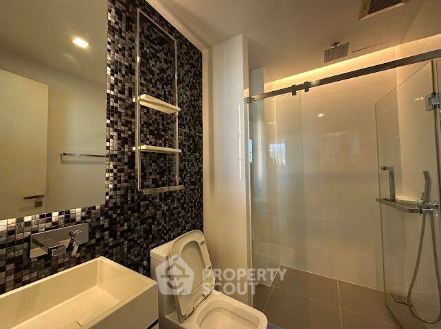 รูป คอนโด 1-ห้องนอน ที่ เดอะ รูม สุขุมวิท 69 ใกล้ BTS พระโขนง (ID 2057898) - รูปที่ 3/7
