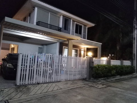 BL136|บ้านเดี่ยว 2 ชั้น โครงการ ไลฟ์ อิน เดอะ การ์เด้น สวนเสือ - ศรีราชา ซ 3 เทศบาลนครแหลมฉบัง บางละมุง ชลบุรี (ราคา 2,800,000 บาท)
