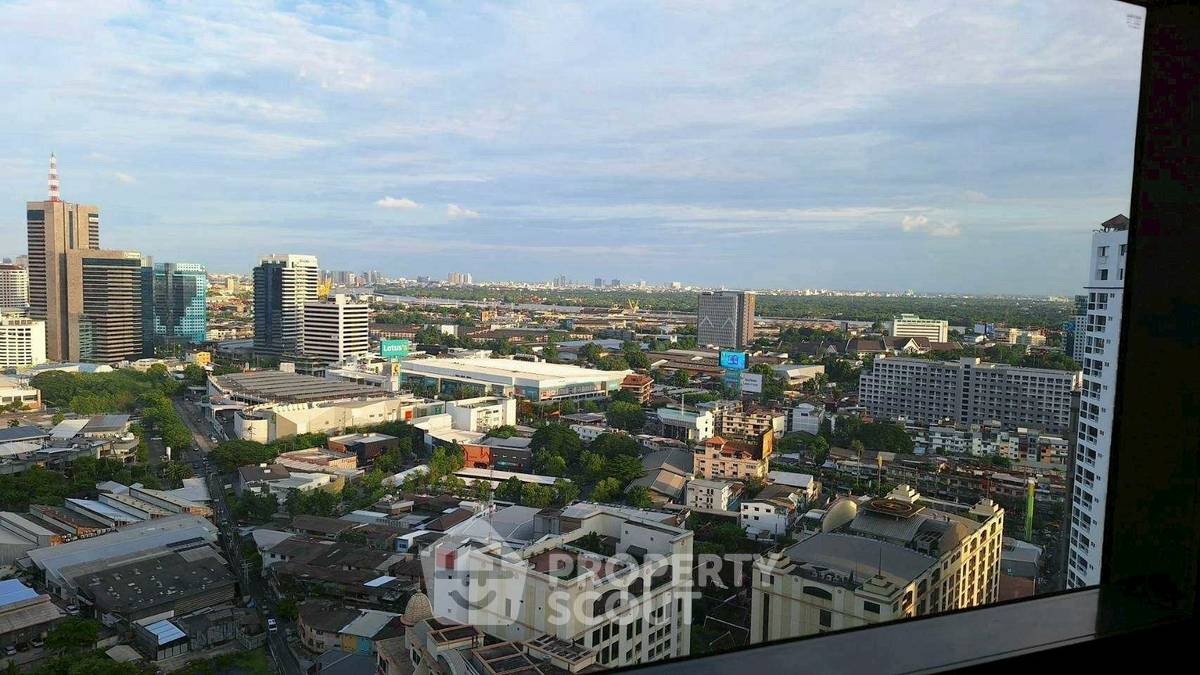 รูป คอนโด 2-ห้องนอน ที่ เดอะ ลุมพินี 24 ใกล้ BTS พร้อมพงษ์ (ID 2638841) - รูปที่ 4/7
