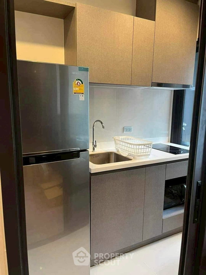 picture Studio Condo at Life Asoke Hype near ARL Makkasan (ID 2638843) - 3/9