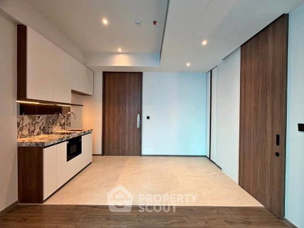 1-BR 34 Sqm Condo For Sale, ROMM CONVENT 📍 BTS Sala Daeng 400m (ID 2960314)