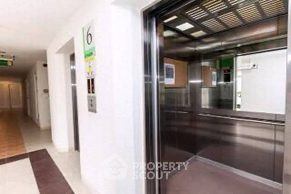 picture Studio Condo at The Link Sukhumvit 50 near BTS On Nut (ID 2952621) - 11/17