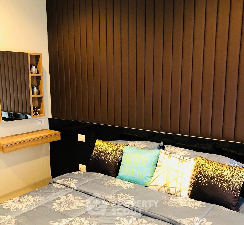 picture 1-BR Condo at Noble Ploenchit near BTS Phloen Chit (ID 2713040) - 10/13