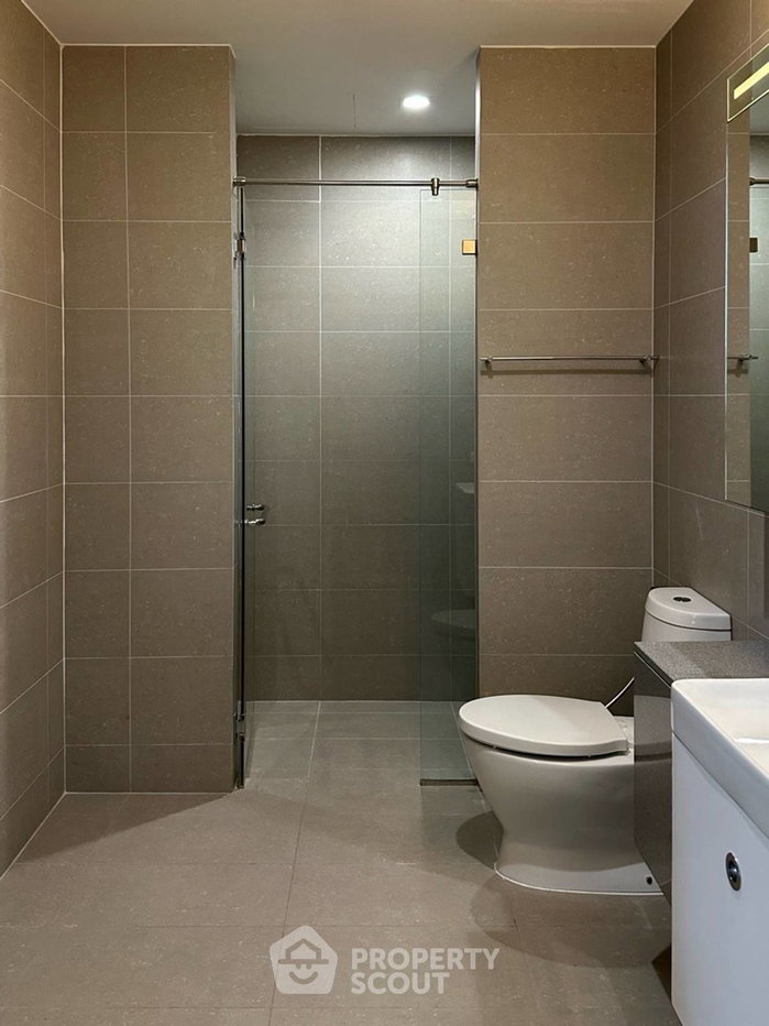 picture Studio Condo at Noble Ploenchit near BTS Phloen Chit (ID 2532611) - 9/14