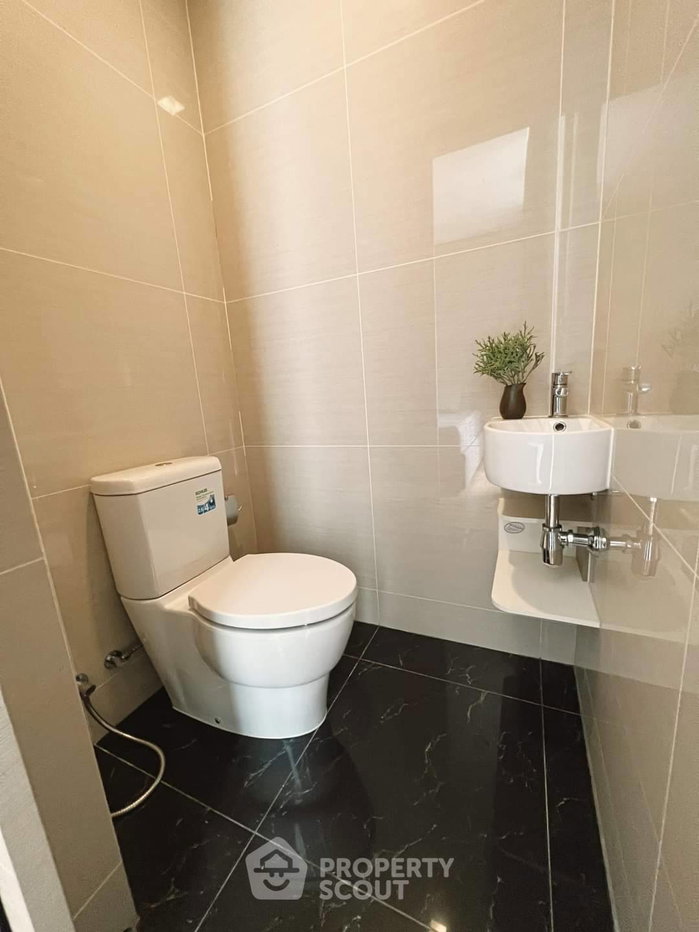 picture Studio Condo at Park Origin Phrom Phong near BTS Phrom Phong (ID 1855308) - 9/11