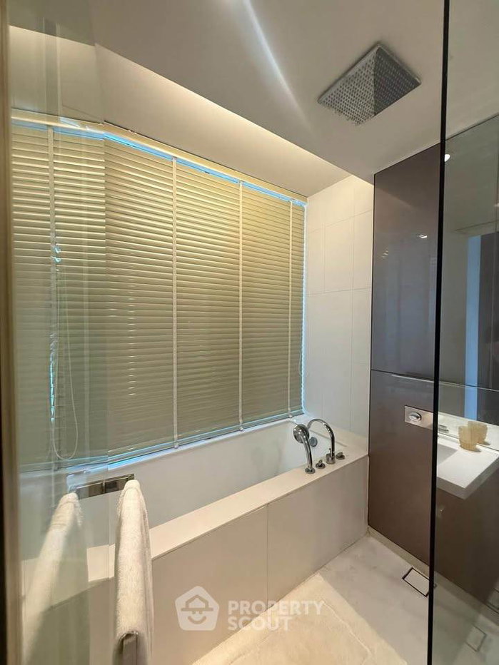picture 1-BR Condo at 185 Rajadamri near BTS Ratchadamri (ID 2924657) - 4/4
