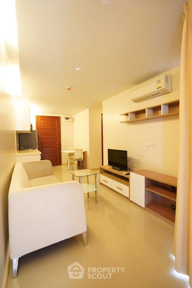 picture 1-BR Condo For Sale At Emerald Residence Ratchada, 2nd-Floor near MRT Huai Khwang (ID 1844669) - 9/13