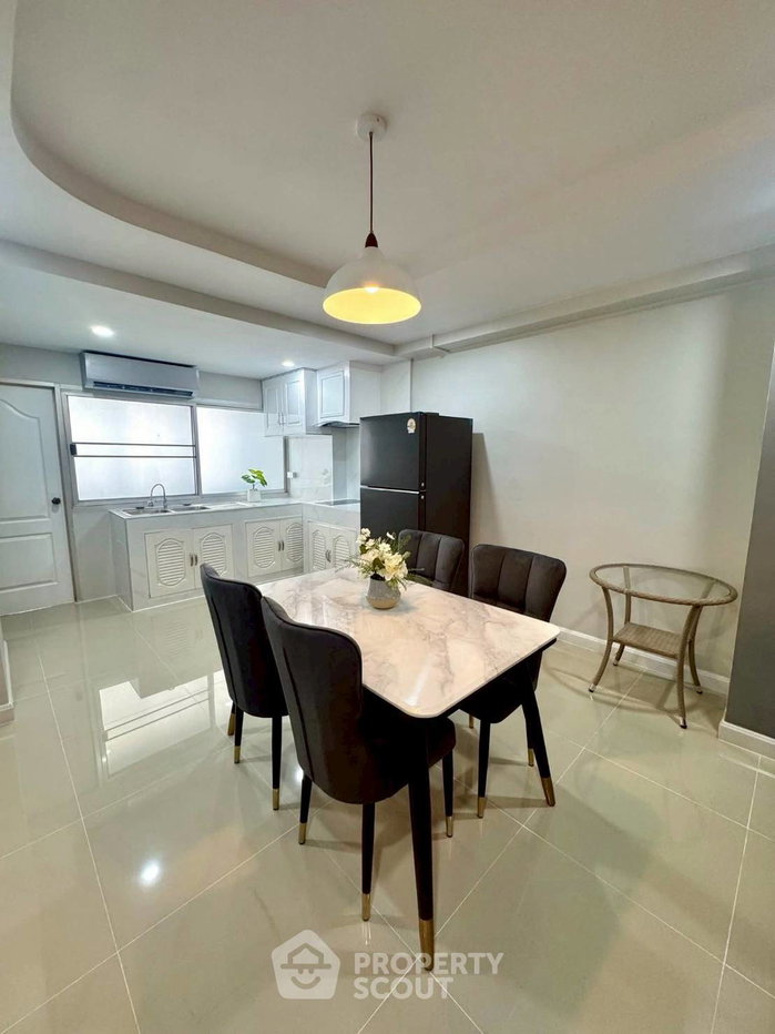 picture 2-BR Condo at Siam Condominium near MRT Phra Ram 9 (ID 2940347) - 2/6