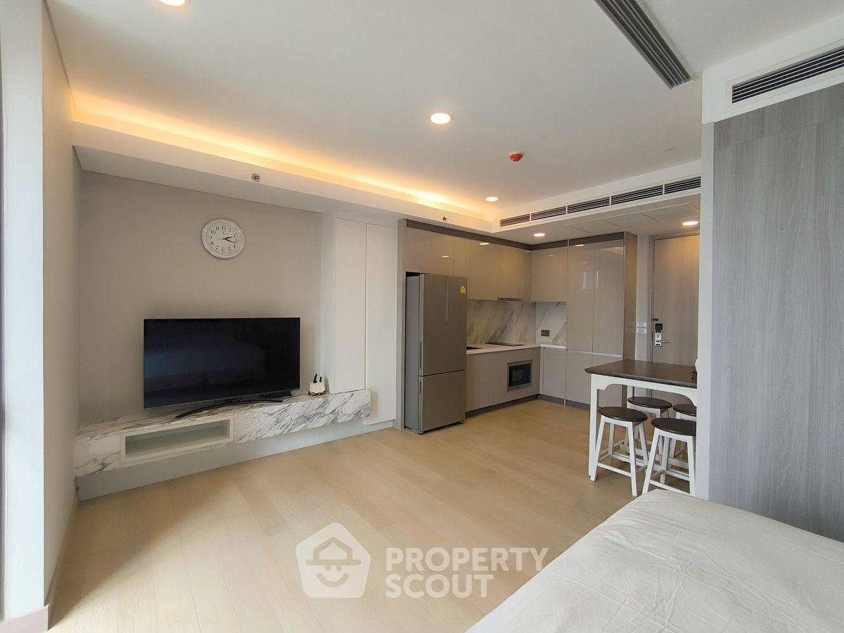 รูป คอนโด 1-ห้องนอน ที่ ไซมิส เอ๊กซ์คลูซีพ ควีนส์ ใกล้ MRT ศูนย์การประชุมแห่งชาติสิริกิติ์ (ID 2071559) - รูปที่ 3/9