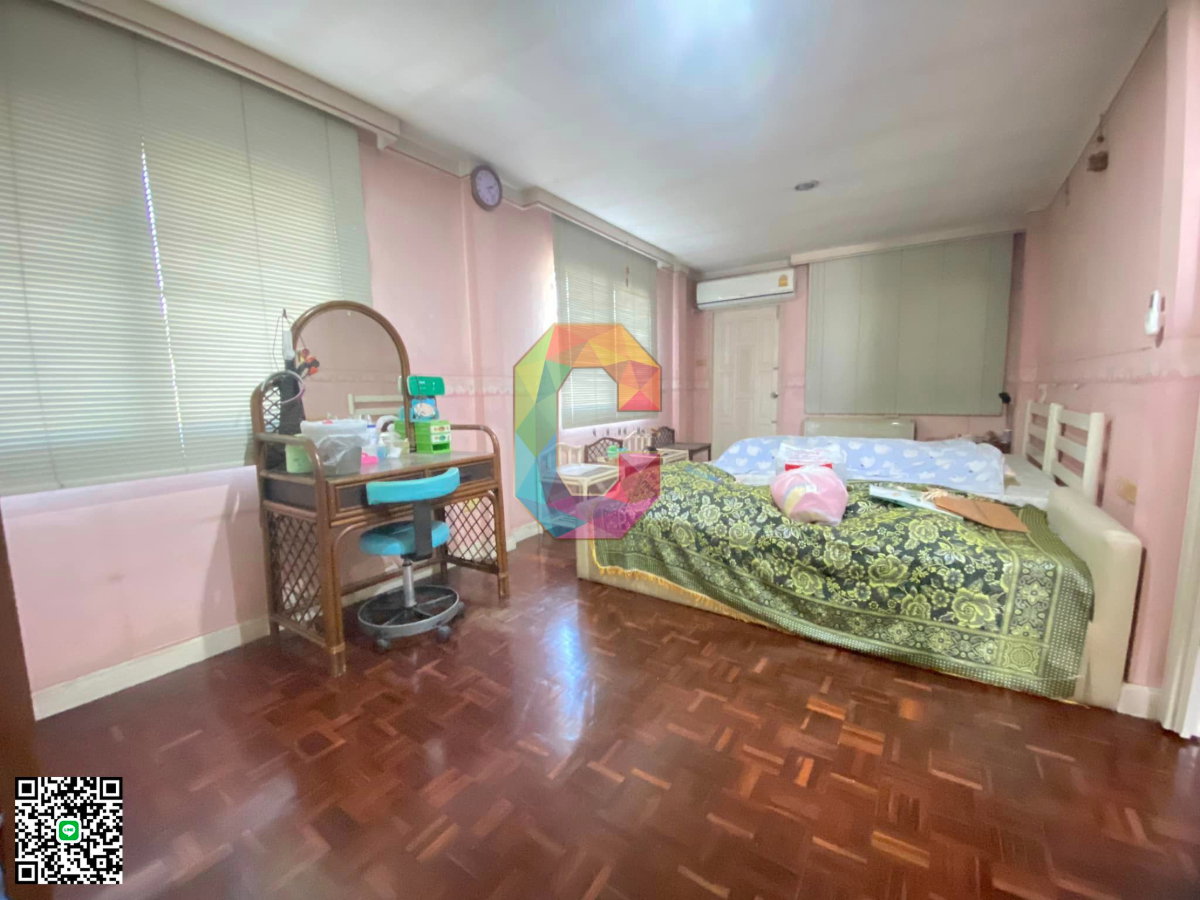 รูป ขาย บ้านเดี่ยว หลังมุม 135 ตร.ว. เน้นที่ดิน ขายตามสภาพ ม.ธารารมณ์ ซ.รามคำแหง150  6+1นอน มีห้องด้านล่าง - รูปที่ 11/24