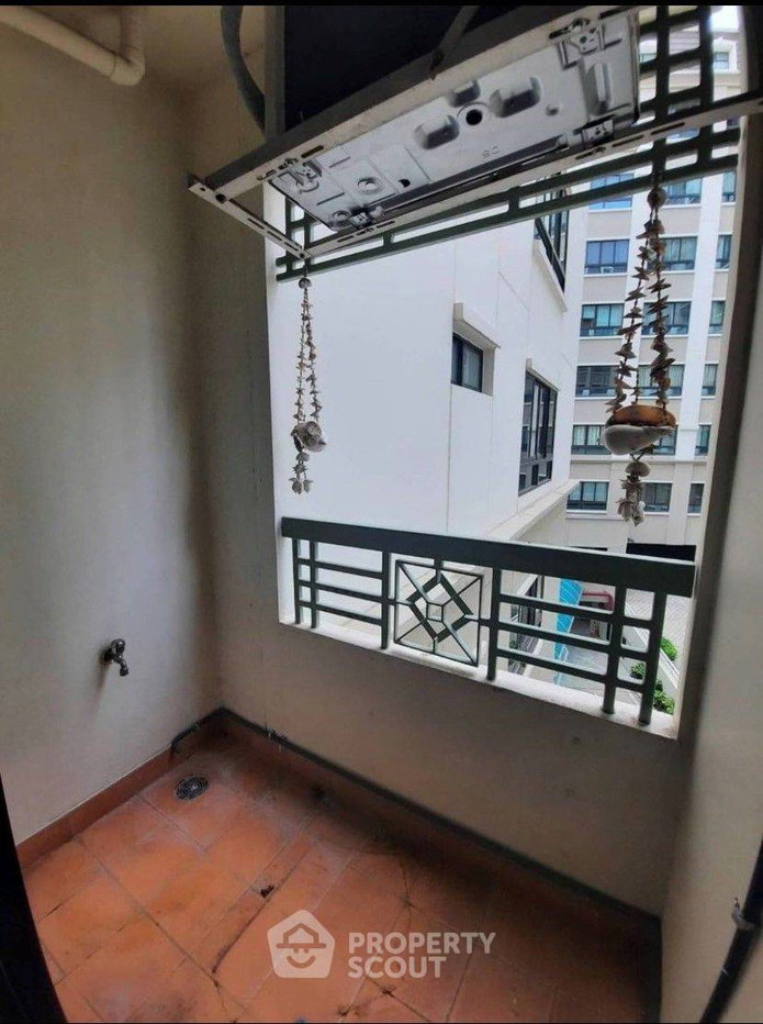 picture 1-BR Condo at Lumpini Place Narathiwas Ratchanakarin in Chong Nonsi (ID 1166230) - 5/9