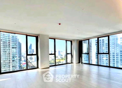 Condos for sale Gateway Ekamai : 4-BR Condo at SCOPE Thonglor near BTS Thong Lor (ID 2830585)