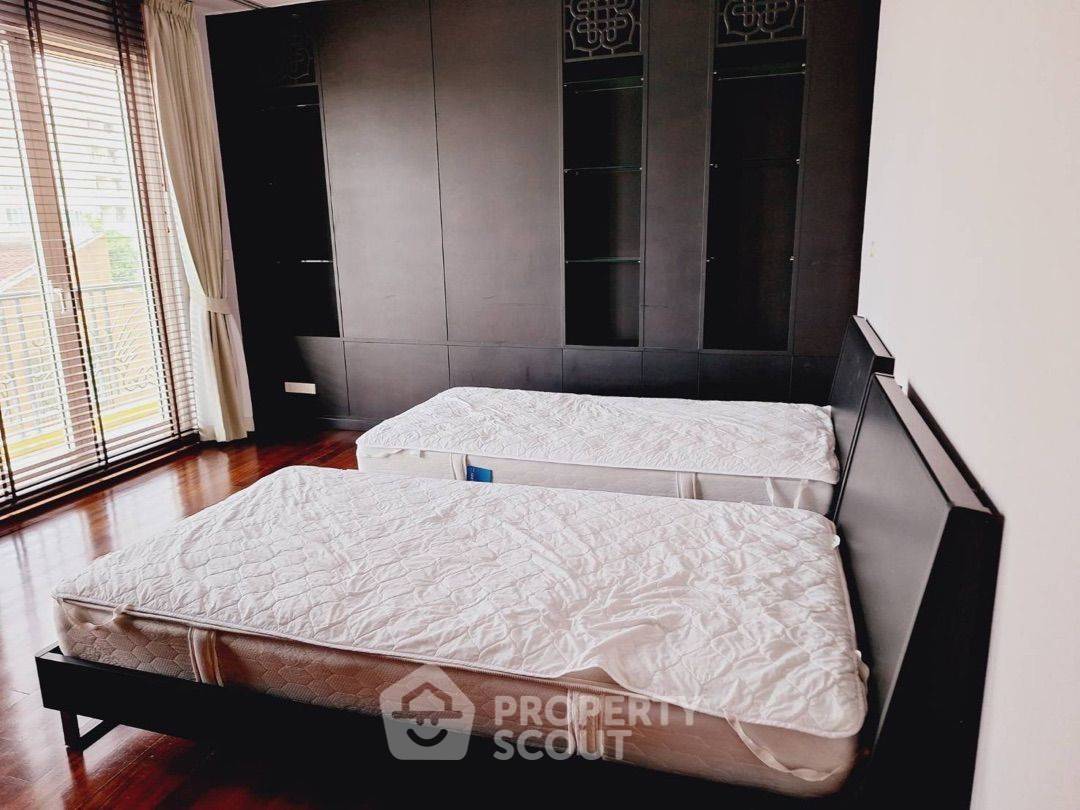 picture 3-BR Condo at Supreme Garden Condominium near MRT Lumphini (ID 2311447) - 8/18