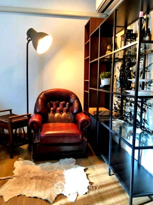 Condos for sale : 1-BR Condo For Sale At Quad Sathon, 5th-Floor near BTS Saint Louis (ID 2528511)