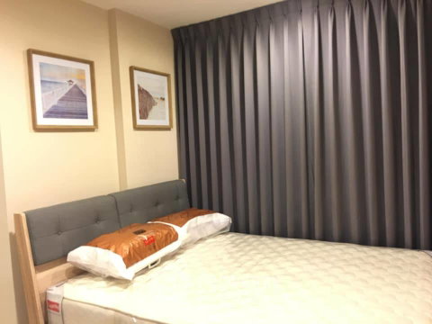 1-BR Condo at Metroluxe Rama 4 near BTS Ekkamai (ID 825573)