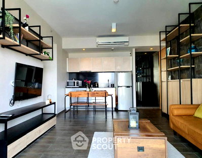 Condos for rent : 2-BR 65 Sqm On 11th Floor At The Lofts Ekkamai, 200m to BTS Ekkamai (ID 513825)