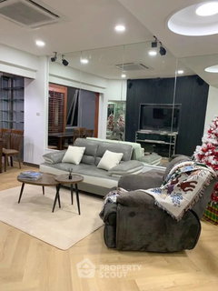 2-BR Condo at Prasanmit Condominium near BTS Asok (ID 2873753)