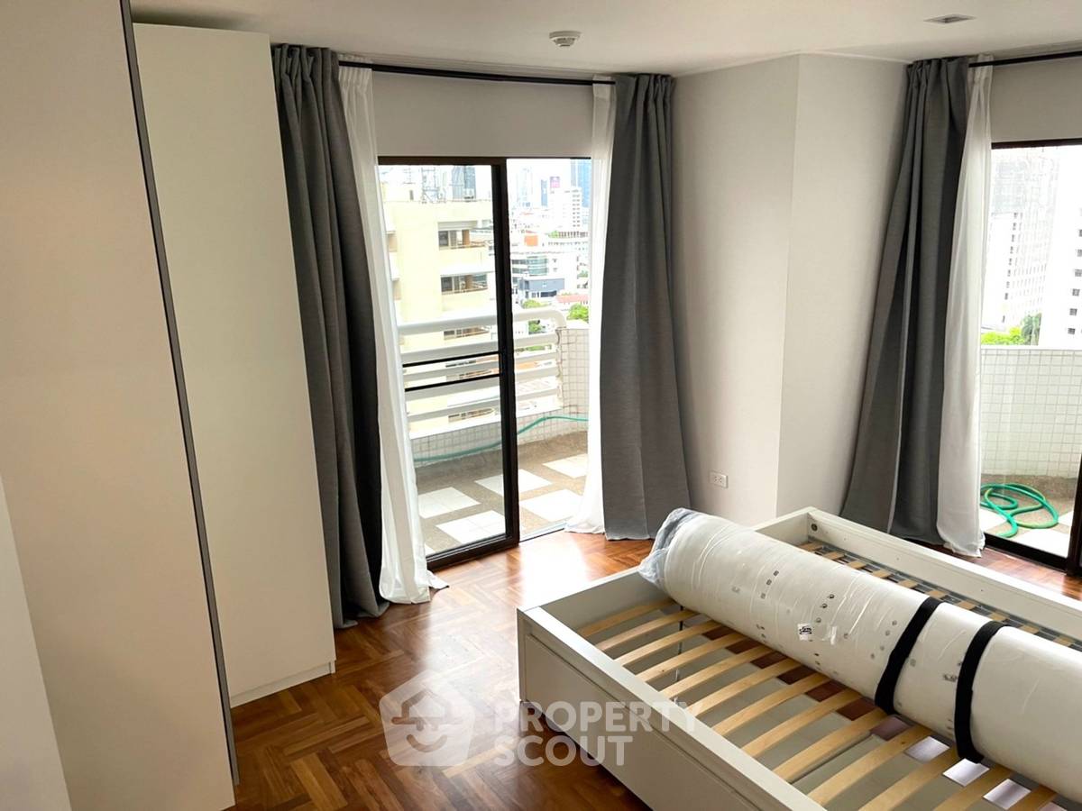 picture 3-BR Condo at Richmond Palace Condominium near BTS Phrom Phong (ID 993902) - 3/12