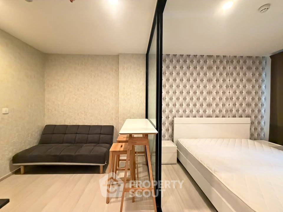 picture 1-BR Condo In Life Asoke, 29 Sqm Near ARL Makkasan (300m) (ID 2816271) - 1/8