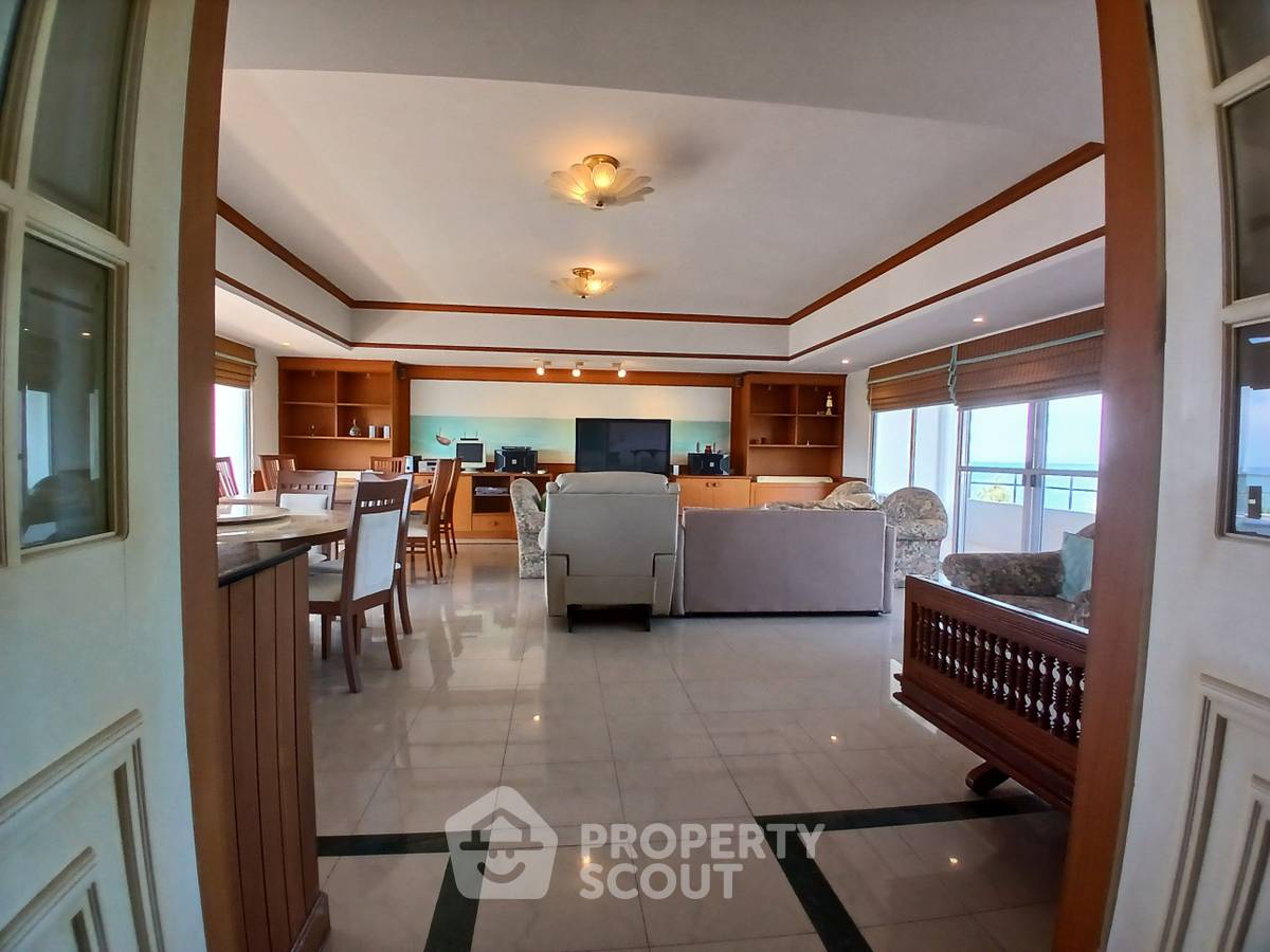 รูป คอนโด 4 ห้องนอน 250 ตร.ม. ขาย The Royal Princess Condo โซนหนองแก (ID 1560289) - รูปที่ 3/12