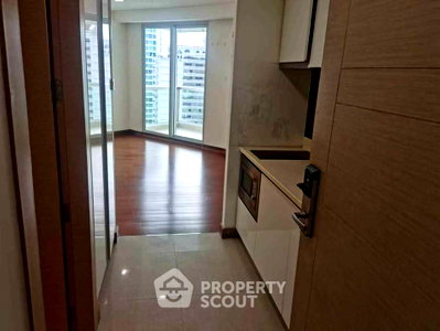 Condos for sale : 1-BR Condo, The Palm - Wongamart Beach, 23rd Floor, 32 Sqm (ID 1969459)