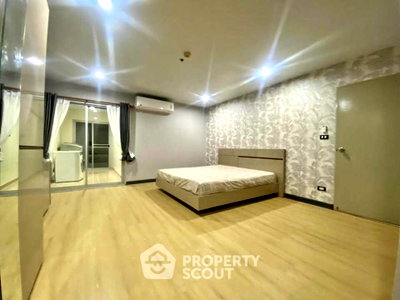 Condos for rent King's College International School Bangkok : 3-BR Condo at Modern Home Tower Condominium near MRT Wat Mangkon (ID 2942883)