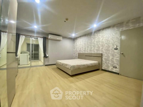 3-BR Condo at Modern Home Tower Condominium near MRT Wat Mangkon (ID 2942883)