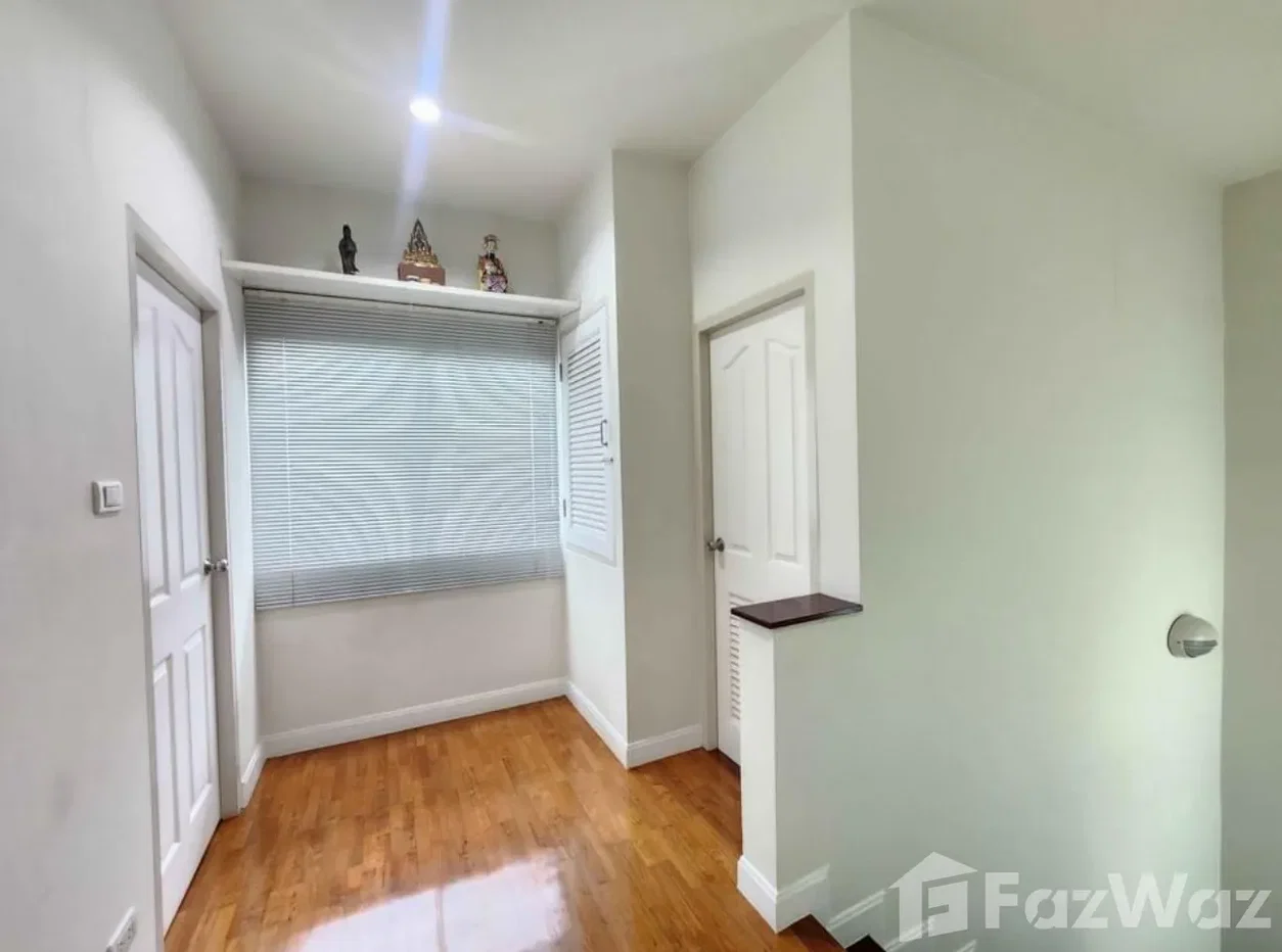 picture 4 bedrooms, 3 bathrooms Near Future Orange Line BTS 1857206 - 7/20
