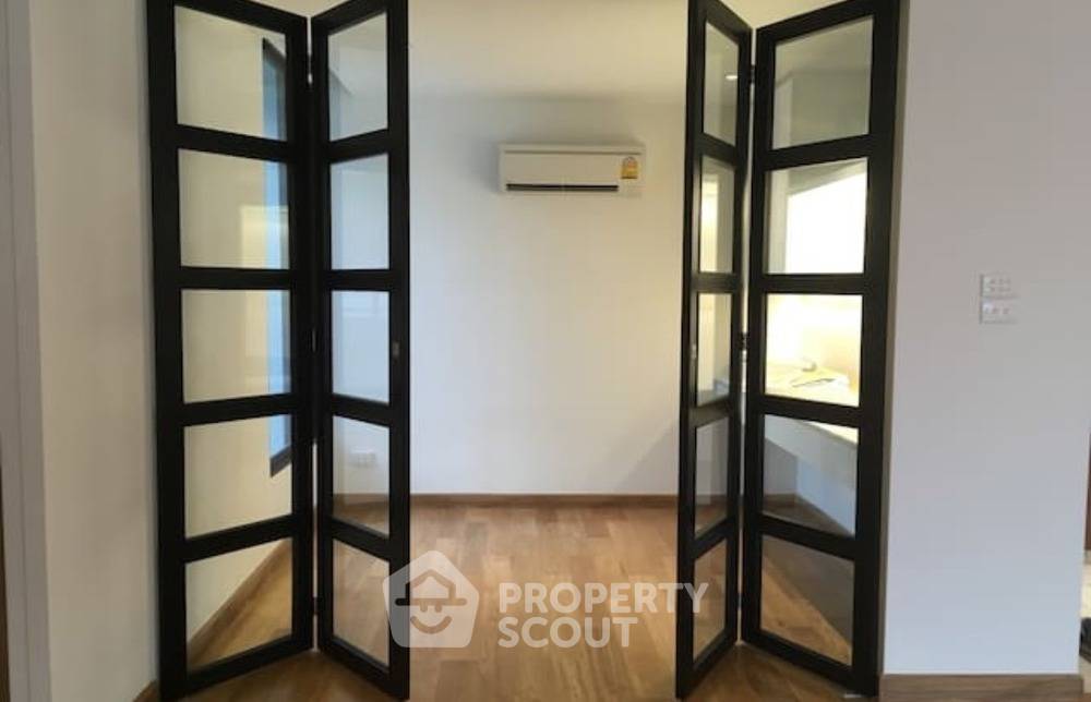 รูป คอนโด 1-ห้องนอน ที่ เดอะ คอนคอร์ด คอนโดมิเนียม ใกล้ BTS นานา (ID 385177) - รูปที่ 2/6