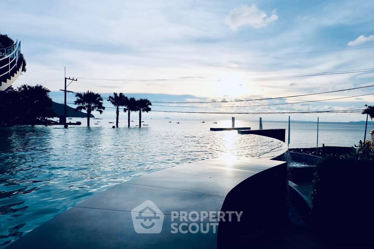 picture 1-BR Condo at Del Mare Condominium close to Bangsaray (ID 1915784) - 8/12