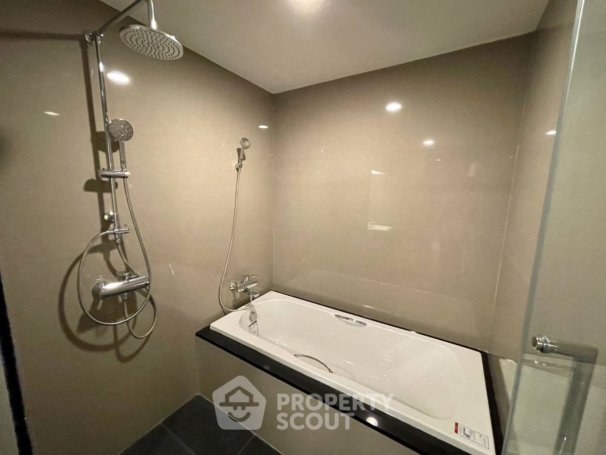 รูป คอนโด 2-ห้องนอน ที่ เดอะ เครสท์ สุขุมวิท 34 ใกล้ BTS ทองหล่อ (ID 2735561) - รูปที่ 12/13