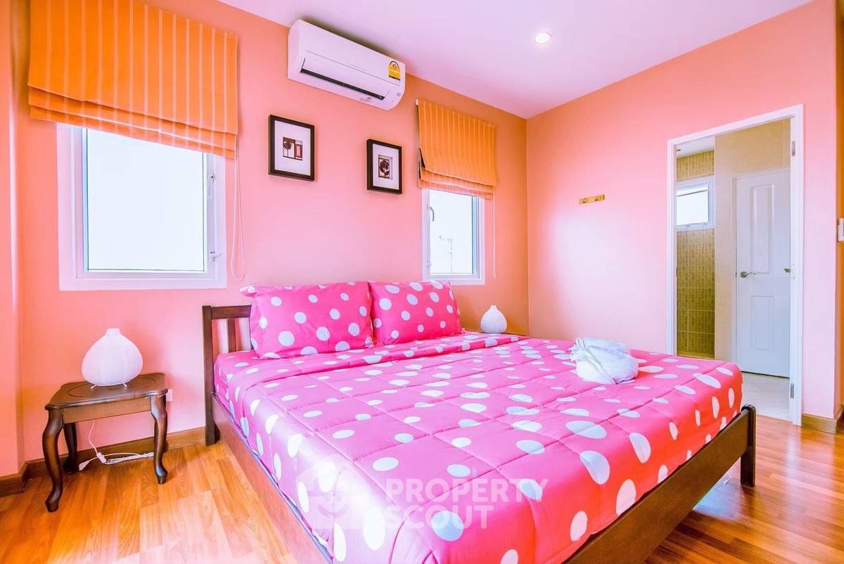 รูป วิลล่า 4-ห้องนอน ที่ บ้านฟ้าริมหาด ใกล้ เมืองพัทยา (ID 2155352) - รูปที่ 7/12