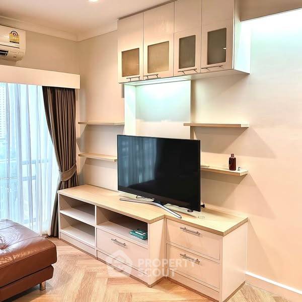 picture 2-BR Condo at Grand Park View Asoke near MRT Sukhumvit (ID 2325475) - 2/20