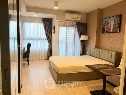1-BR Condo at Ideo Sathorn-Wongwian Yai near BTS Wongwian Yai (ID 692932)