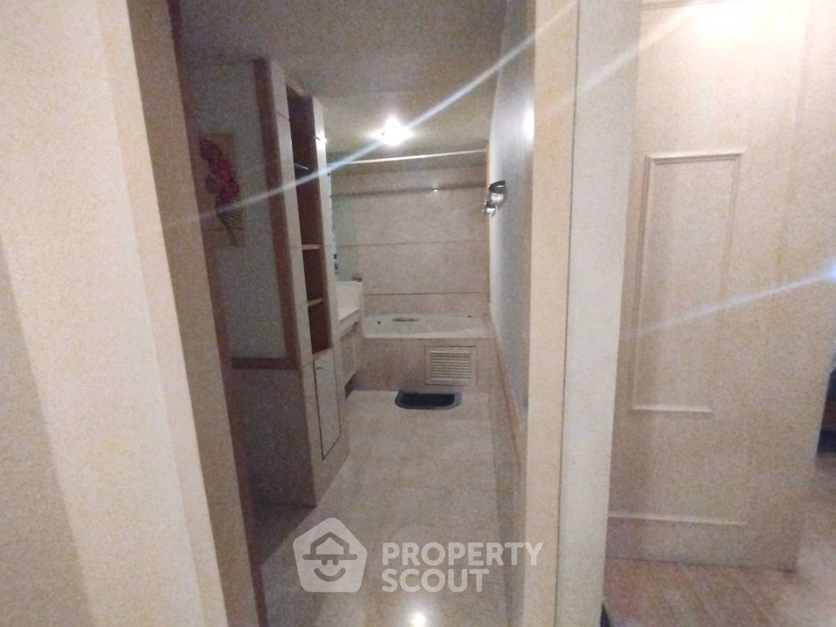 รูป คอนโด 3-ห้องนอน ที่ อารีย์ เพลส สุขุมวิท 26 ใกล้ BTS พร้อมพงษ์ (ID 2823477) - รูปที่ 16/40