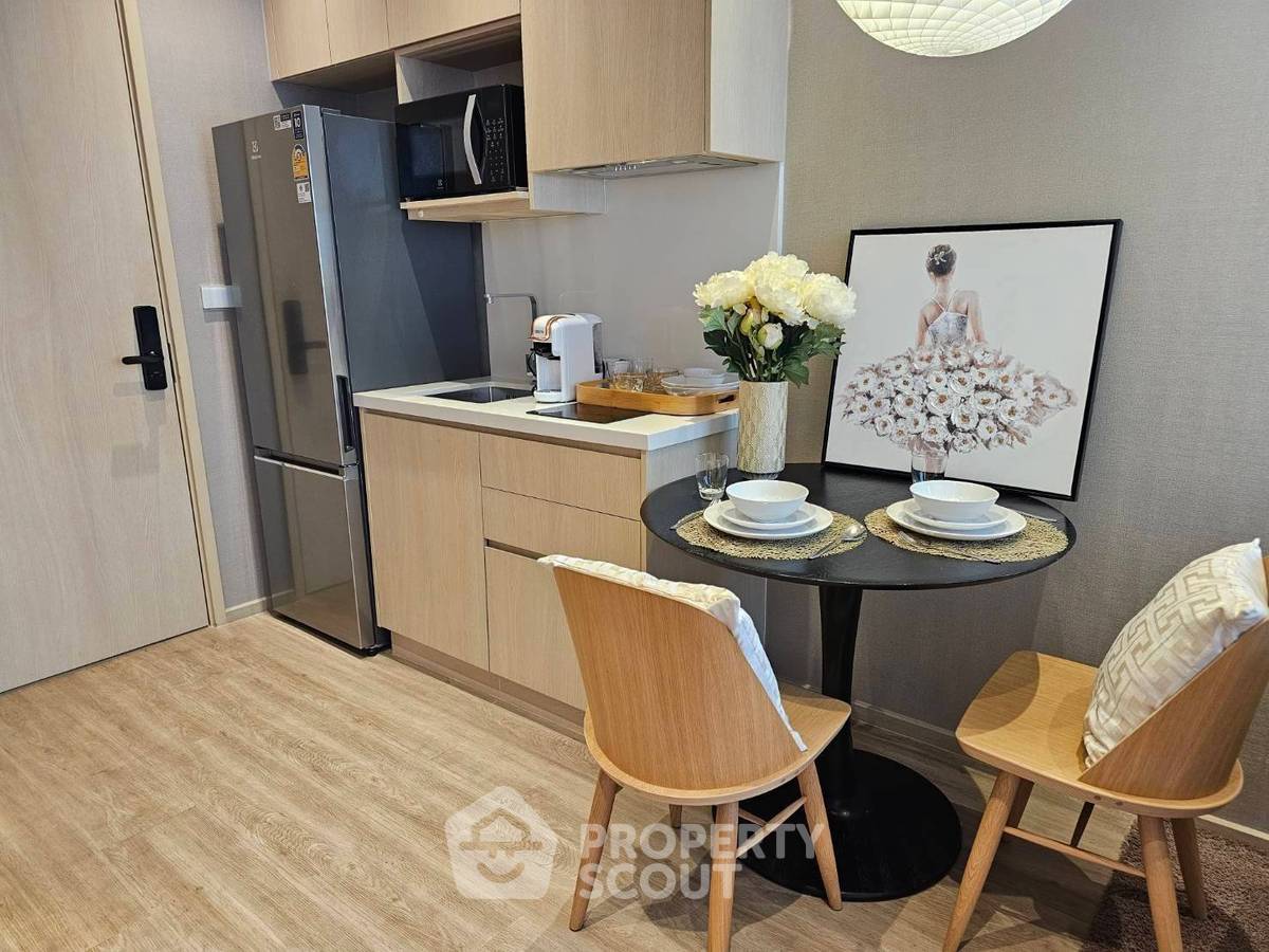 picture 1-BR Condo at Noble State 39 near BTS Phrom Phong (ID 1888954) - 7/11