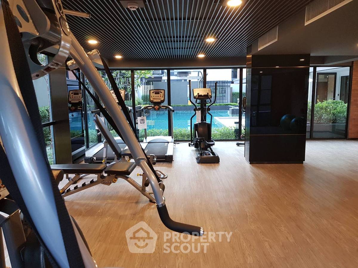 picture 3-BR Condo at Na Vara Residence near BTS Chit Lom (ID 2731669) - 27/28