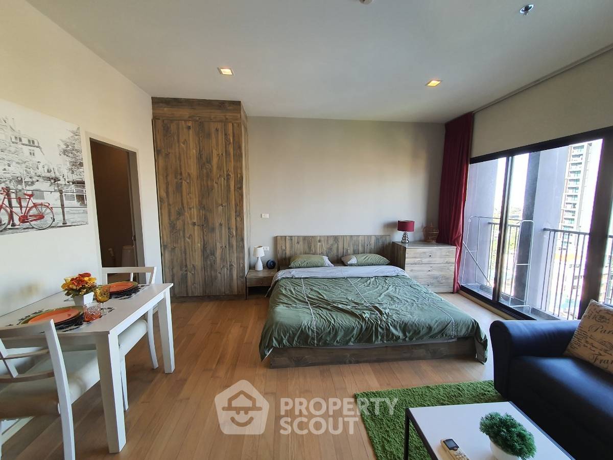 รูป คอนโด 1 ห้องนอน 32 ตร.ม. ที่ Noble Reveal Ekamai ห่าง BTS เอกมัย 200 ม. (ID 886337) - รูปที่ 1/16