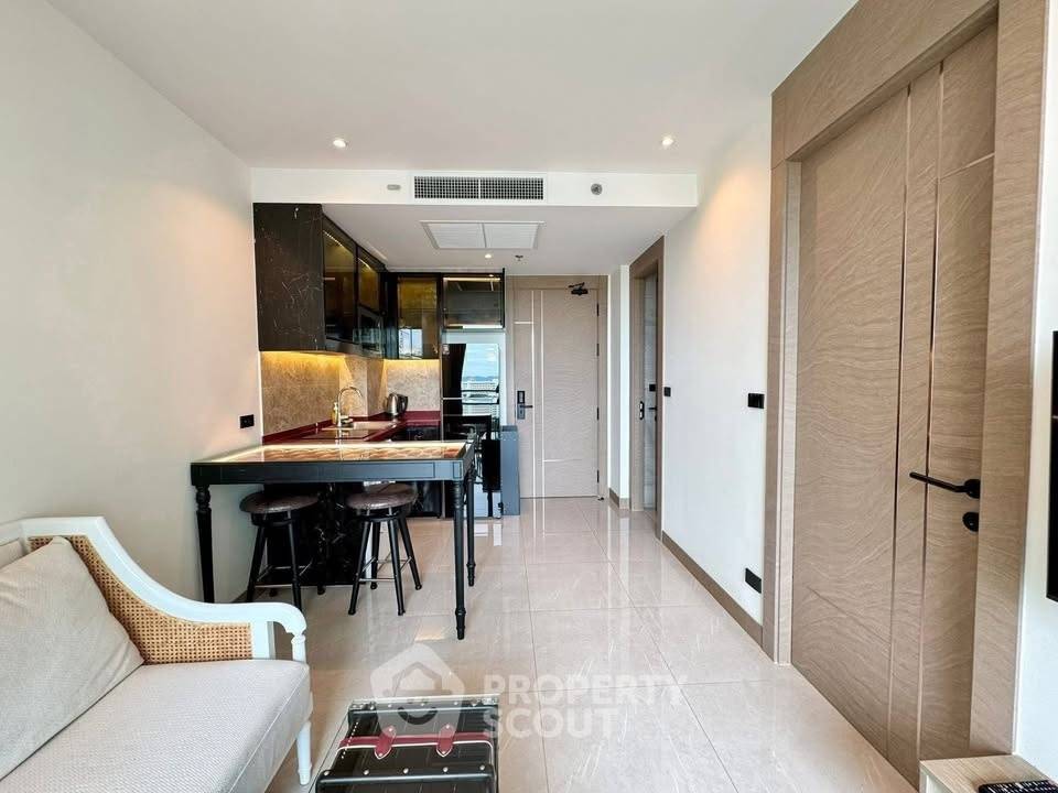 รูป คอนโด 1-ห้องนอน ที่ เดอะ ริเวียร่า โอเชี่ยน ไดร์ฟ ใกล้ หาดจอมเทียน (ID 2433377) - รูปที่ 2/13
