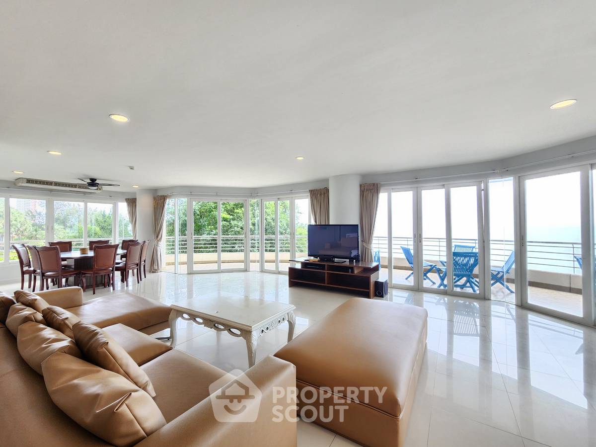 รูป คอนโด 4-ห้องนอน ที่ บ้านหรรษาคอนโด ใกล้ หาดชะอำ (ID 1883541) - รูปที่ 8/32