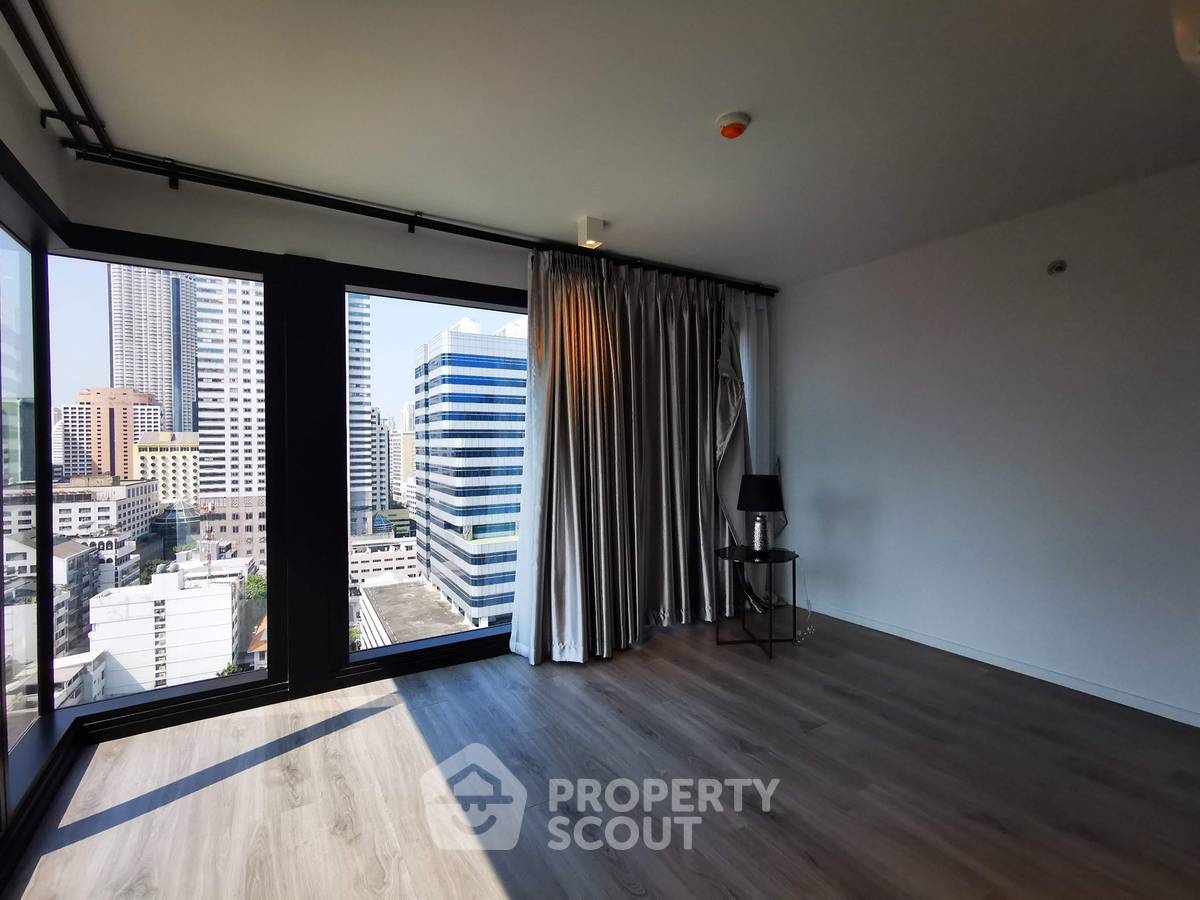 picture 2-BR Condo at The Lofts Silom near BTS Surasak (ID 2913146) - 7/9