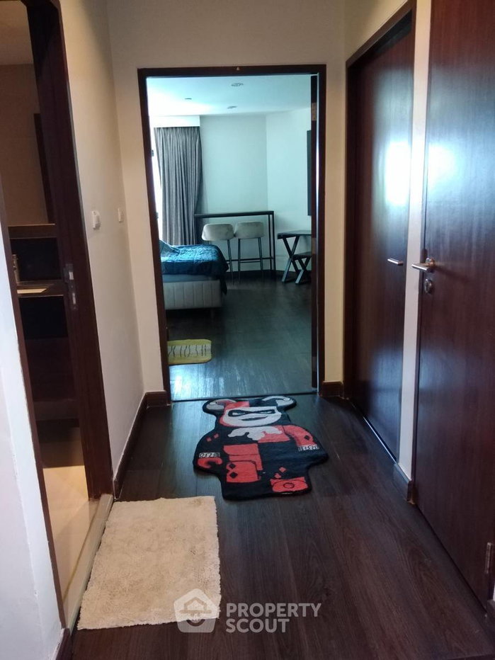 picture 2-BR Condo at Sathorn Gardens near MRT Si Lom (ID 2902855) - 7/13