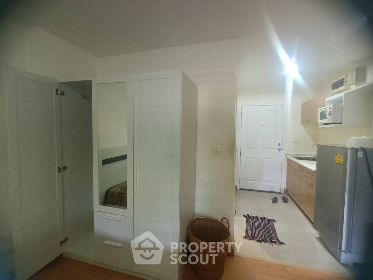 picture Studio Condo at The Link Sukhumvit 50 near BTS On Nut (ID 2952621) - 2/17