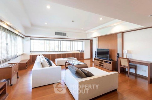 4-BR Condo at Sukhumvit House Condominium near MRT Sukhumvit (ID 2324498)