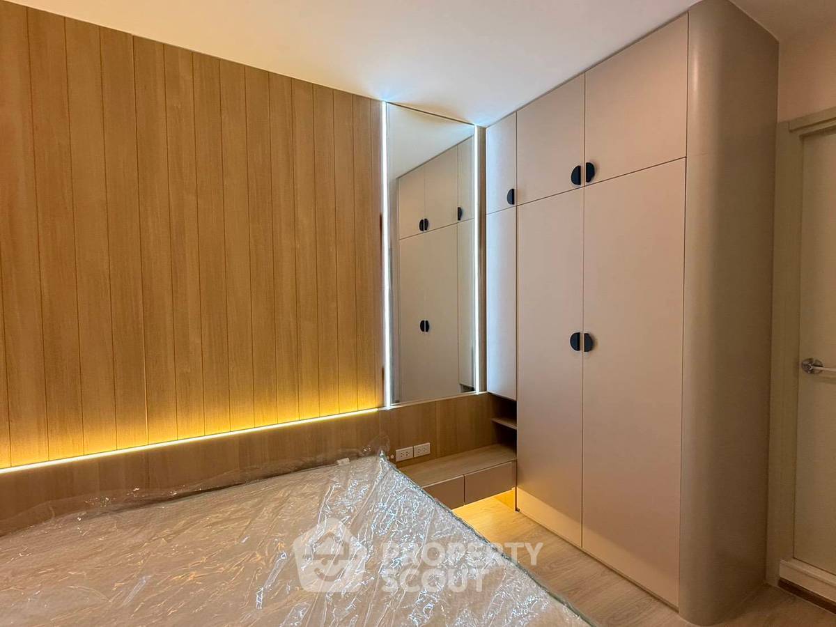 picture 1-BR Condo at Life Asoke - Rama 9 near MRT Phra Ram 9 (ID 2719554) - 8/9