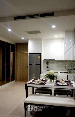 Condos for rent : 1-BR Condo at Noble Ploenchit near BTS Phloen Chit (ID 1930511)