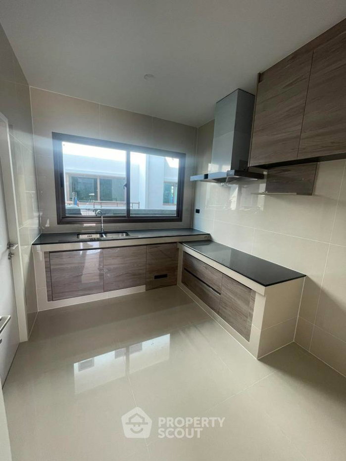 รูป บ้าน 4-ห้องนอน ที่ บุราสิริ กรุงเทพกรีฑา ใน หัวหมาก (ID 1527108) - รูปที่ 4/11